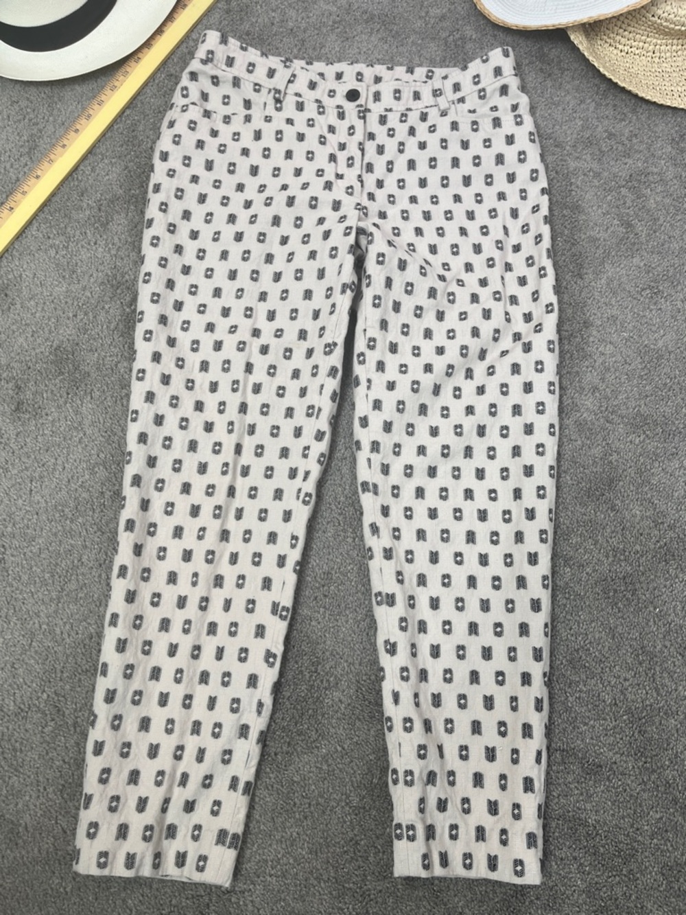 Linen and Cotton Trouser Pants Cream Black Embroidered Anne Klein Size 8